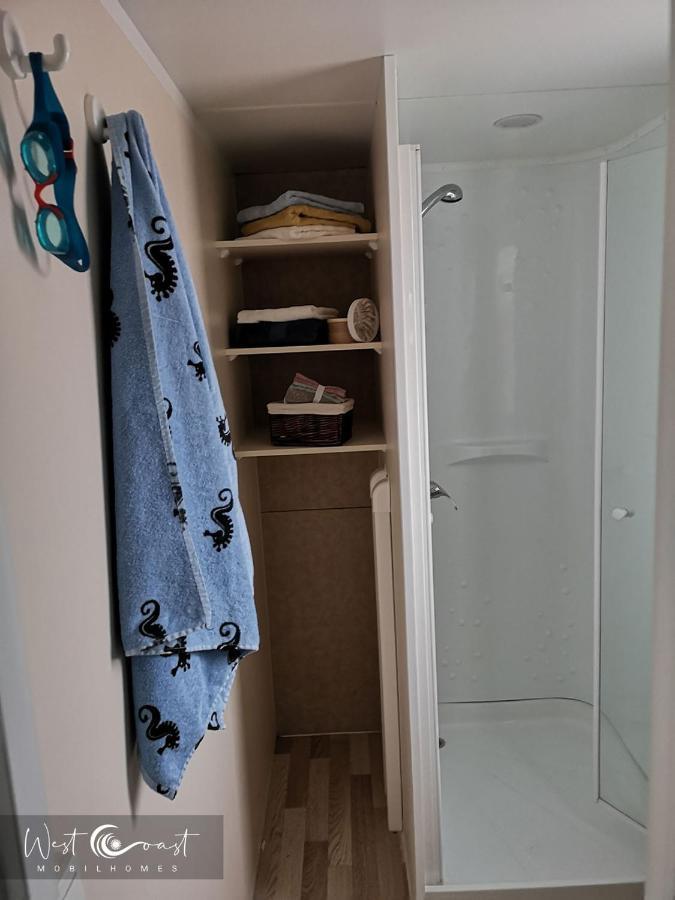 West Coast Mobilhome With Xxl Terrace Tar-Vabriga Luaran gambar
