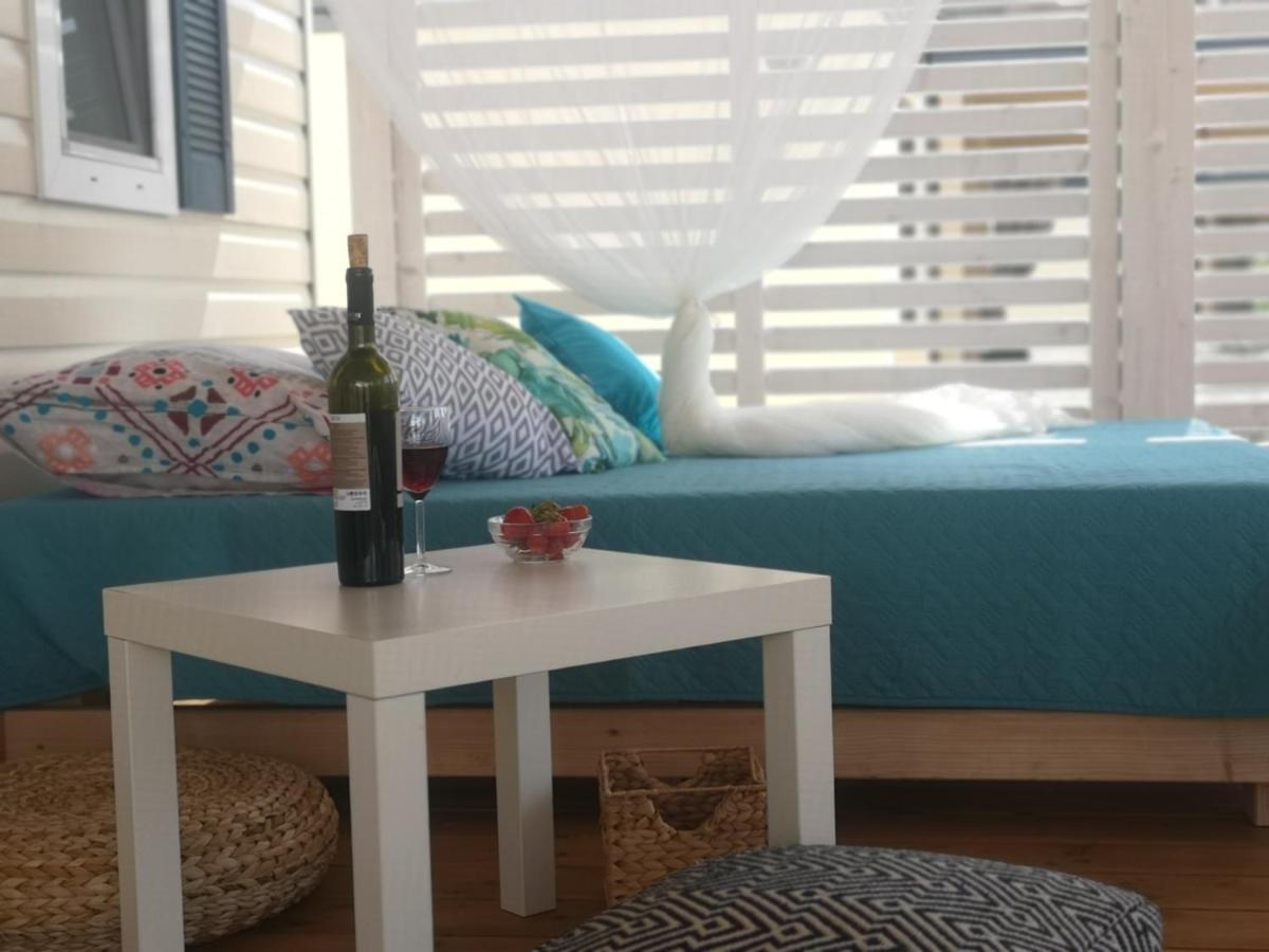 West Coast Mobilhome With Xxl Terrace Tar-Vabriga Luaran gambar