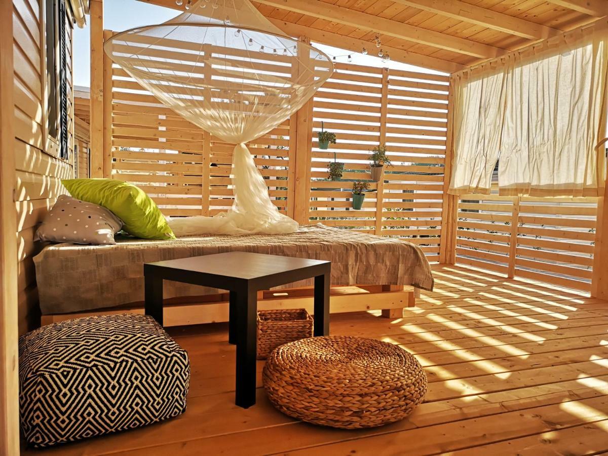 West Coast Mobilhome With Xxl Terrace Tar-Vabriga Luaran gambar